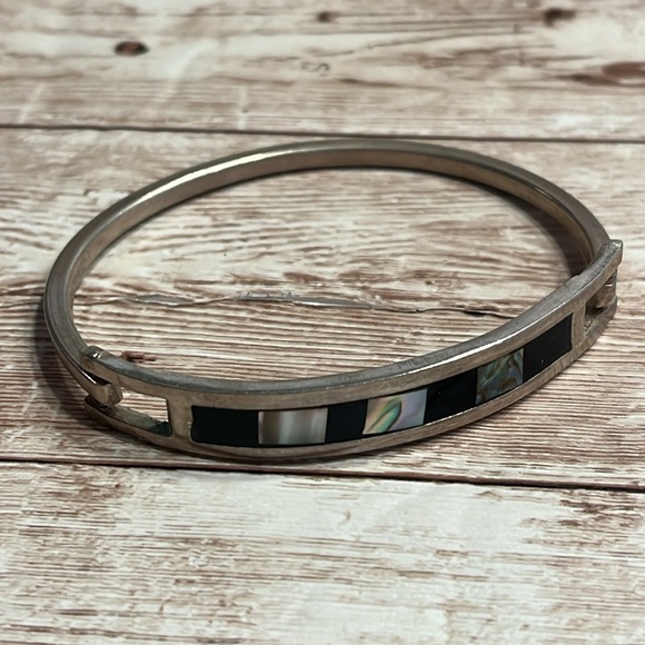 Vintage Mexican Sterling Silver Clasp Bracelet from Mexico - Picture 4 of 5